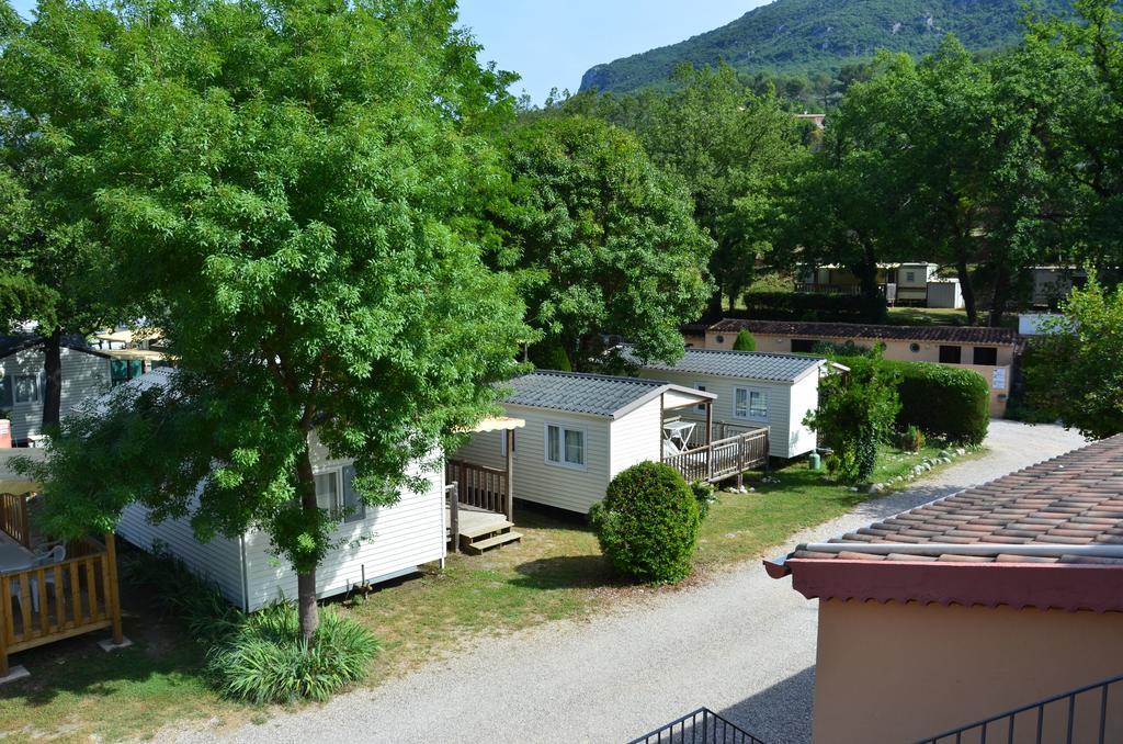 Camping Hotel Les Rives Du Loup Tourrettes-sur-Loup Dış mekan fotoğraf
