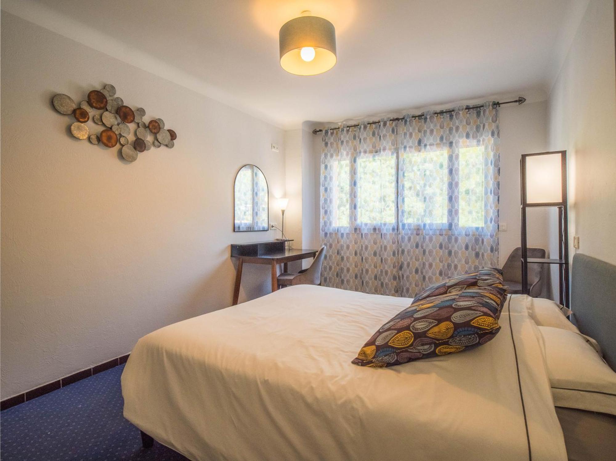 Camping Hotel Les Rives Du Loup Tourrettes-sur-Loup Dış mekan fotoğraf