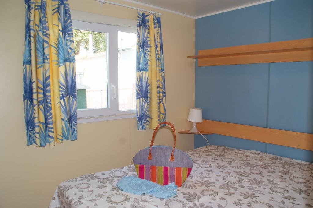 Camping Hotel Les Rives Du Loup Tourrettes-sur-Loup Dış mekan fotoğraf